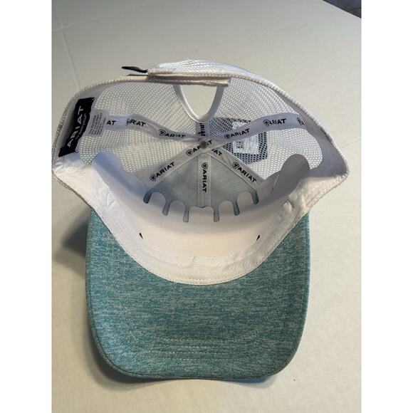 Ariat Hat Ladies Turquoise Logo Leather Patch Ponyflo Cap One Size Ponytail NWT - Picture 9 of 13